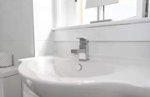 Grangeburn Residence - 2 bedroom home with parking - Foto 16