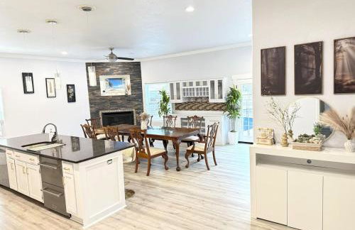 Beach 6BR Pool BBQ 5 Min to Beach Sleep 14 - Foto 8