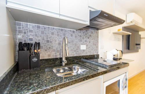 Studio Completíssimo Próximo a PUC PR - URB0403 - Foto 23