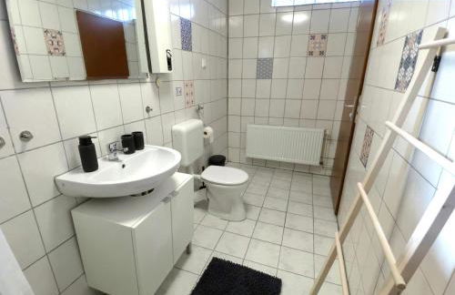 Jans 4 Personen Apartment Herten NRW Veltins Arena Küche P WLAN mit Code - Foto 34