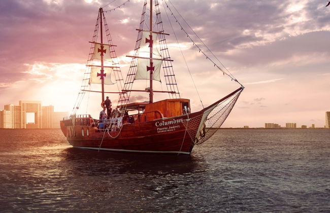 Cancun Dinner Cruise - Photo 1