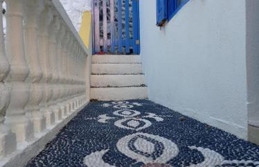 quiet stone house in Nisyros - Photo 3