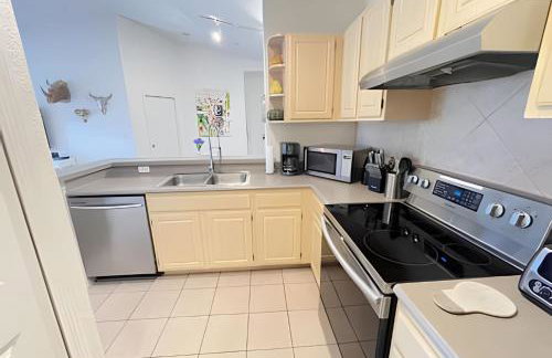 Cozy & Bright Condo in Legacy Dunes near Disney - Foto 31