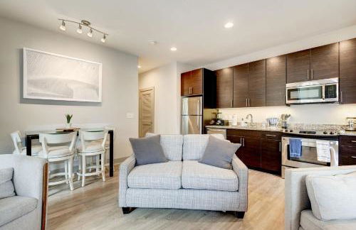 1BR Luxury Apartment With Rooftop Deck & Pool - Foto 1