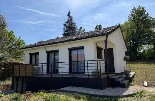 Le Balcon petit extérieur Idéal familles & couples à 10 min Disneyland Paris avec lit Queen size & parking privé - Foto 1