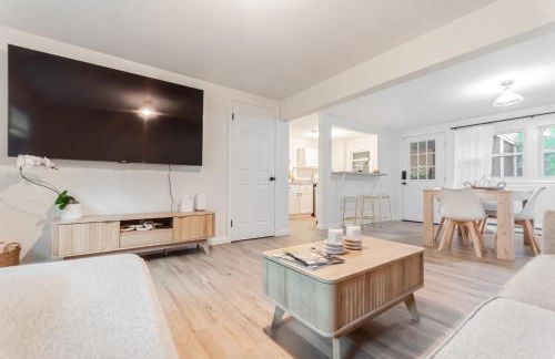 Sanctuary on Sylvan with Golden King Bed - Foto 1