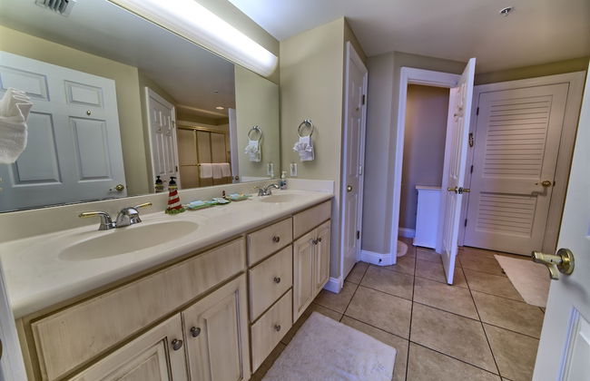 Wondrous Condo with Beach Access and Poolside Beach - Unit 2103 by RedAwning - Foto 18