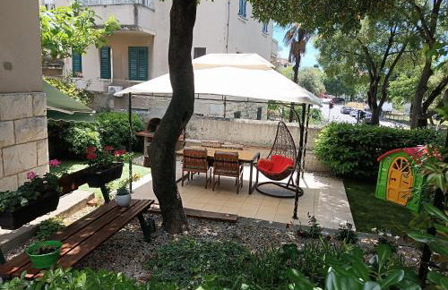 Garden apartment Vanya - Photo 1