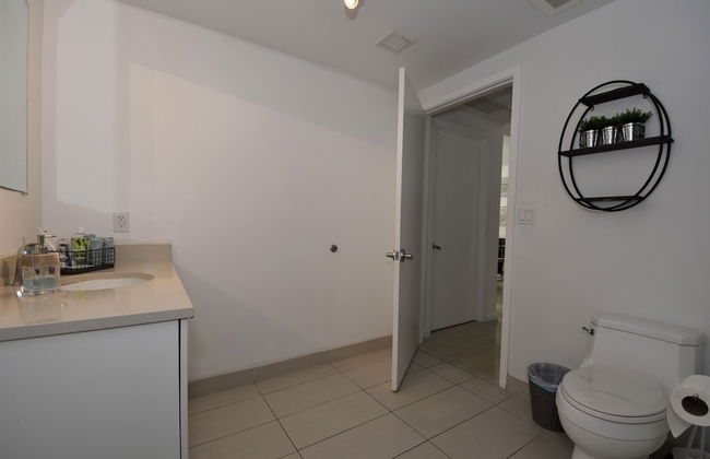 Lovely apt in the heart Midtown - Photo 21