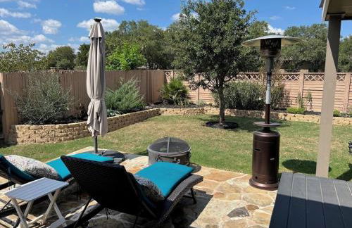 Relax with Spacious Modern Simplicity - Photo 6