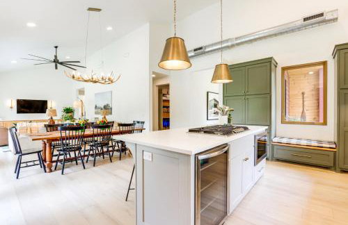 Riverfront Huntsville Cabin with Views and Kayaks! - Foto 8