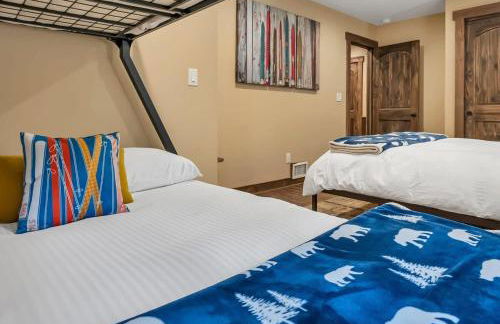 3BD with Hot Tub Two Minutes from King Beach - Foto 27