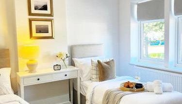 4 Bedroom House Coventry Sleep 7 with 3 Parking Spaces - Foto 5