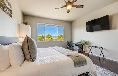 Mountain Breeze Villa w Mountain Views and Air Hockey - Foto 29