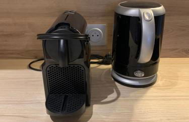 Studio calme avec Parking accès rapide Eurexpo Le Chasseland - Foto 19