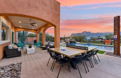 Dutchman Copper Ranch - Rooftop patio, Heated pool, Mtn Views, Waterslide - Foto 5