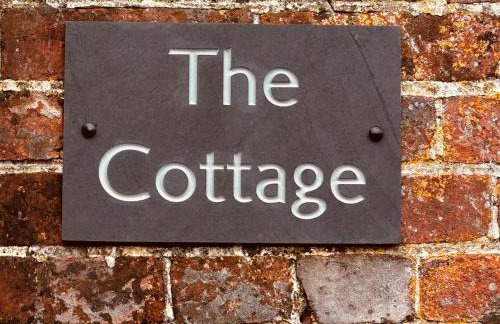 Charming rural cottage & private garden near South Downs - Great location for hiking - Photo 25