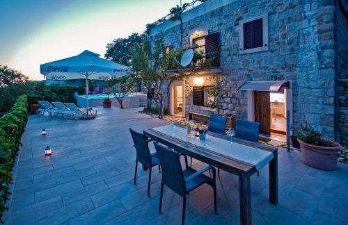 Villa Don Dan, Private Pool, Sea Views Near Split - Photo 11