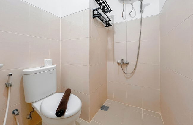 Spacious And Restfull 3Br At Bale Hinggil Apartment - Foto 16