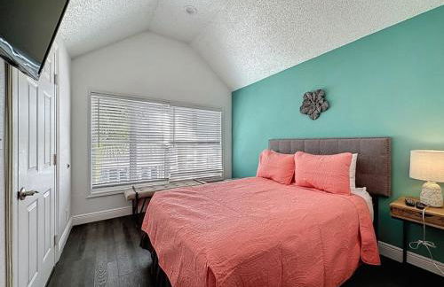 Two bed condo in Parkway Palms Resort condo - Foto 17