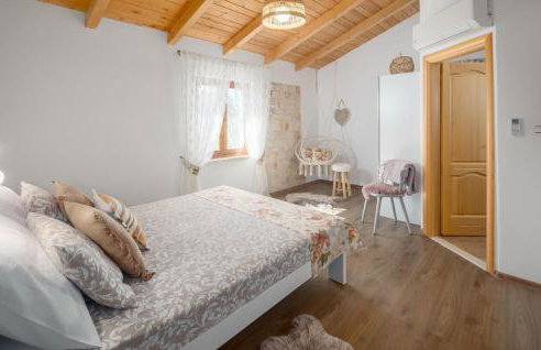 Beautiful Home In Brest Pod Uckom - Foto 26