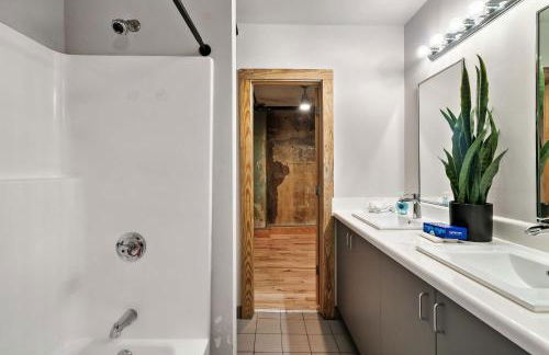 Historic Loft Retreat N Downtown Knoxville - Foto 21