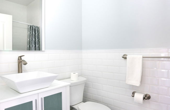 Giles Ave 6 Bedroom Gem - Foto 22