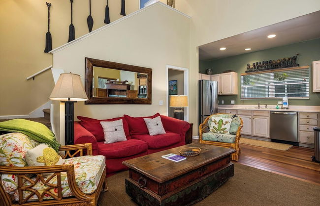 Spacious Two-story Home w/ Porch Views of Golf Course - Steps From Marina - Photo 8