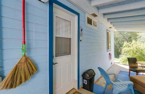 Fenced Yard and Grill Orville Cottage Near Trails! - Foto 17