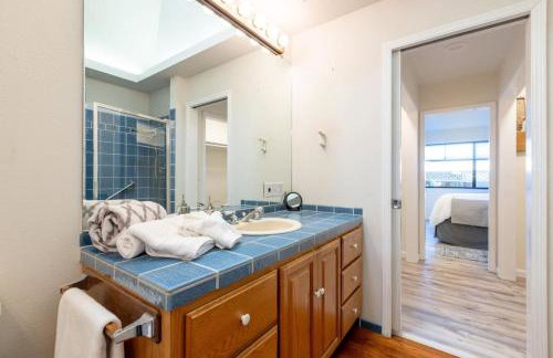 Quaint and Charming 4BR Tranquil Palo Alto Retreat - Photo 27