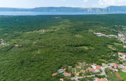 2 Bedroom Pet Friendly Home In Malinska - Photo 16