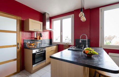 Le St Jacques 360 - CALME - WIFI Fibre Très Haut Débit - Lumineux - Proche Gare PIRMIL - Foto 8