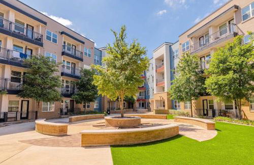 Cozy 1BR King Suite Close to Downtown w Fast Wifi - Photo 32