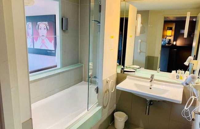 Standing Hôtel Suites by Actisource - Photo 18