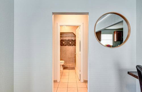 Less Than 1 Mi to Beach! Family-Friendly Galveston Home - Foto 12