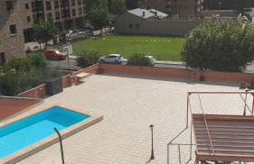 Apartamento dúplex acogedor con piscina en Rialp - Foto 1