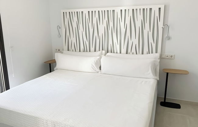 Feelathome Rivero Apartments - Photo 11