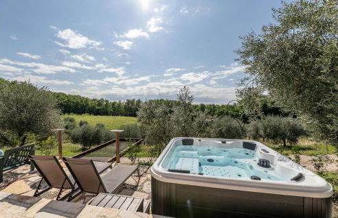 Lovely Home In Volpago Del Montello - Foto 2