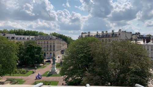 Au pied du Château - Foto 3