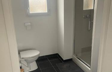 Charmant T2 rénové avec balcon, proche plage et commerces - Foto 15