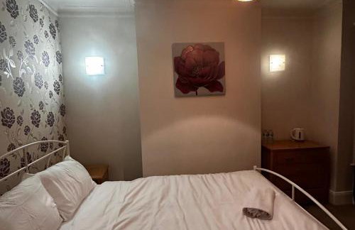 Curzon St - 4 Beds Sleeps 7 with Street Parking - Foto 11