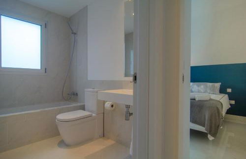 Belaire 4 bedroom apartment - Photo 23