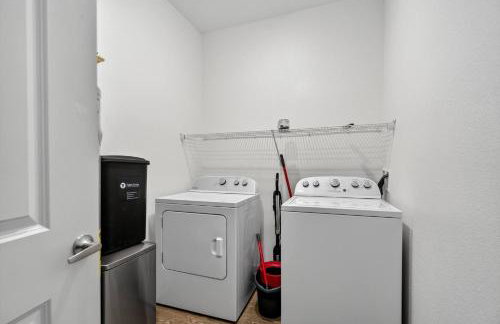 Nice 2 BR Apt|King Bed|Pool |Gym|Clse 2 Beach/Mayo - Foto 8