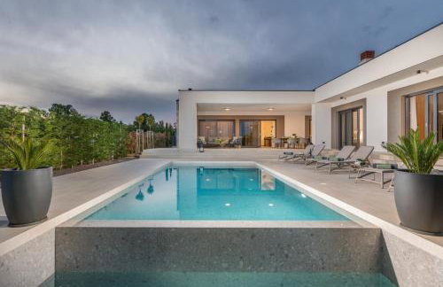 Villa Lastine by Villsy - Photo 13