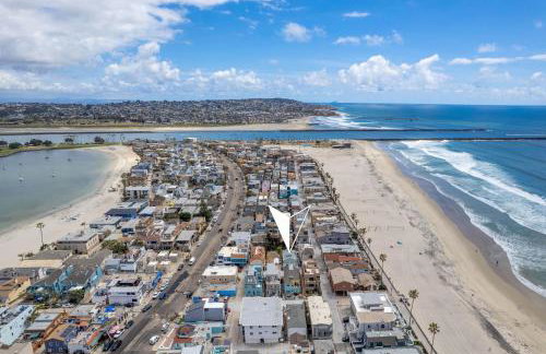 Stunning beach home - steps2sand, AC, Large Patio and Fast Wifi! - Foto 34