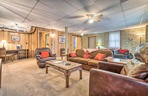 Hot Tub and Fire Pit Pet-Friendly Clayton Escape! - Foto 16