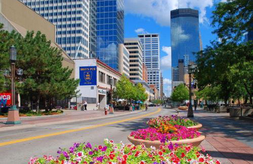 Urban Oasis by 5 Mins to Eat St, Downtown, & Convention Center - Foto 35