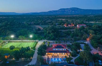 Villa Romansa Miljevci near Krka National Park - Photo 1