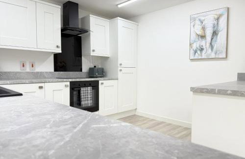 Low Street Escape 3 Bed, Sleeps 9, Gated Drive, WiFi, Contractors - Foto 6