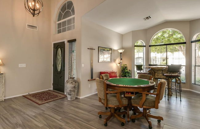 Spectacular Golf Course Home With Pool and Views! - Photo 2